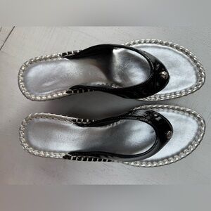 Donald Pliner wedge heel sandals size 9M Black